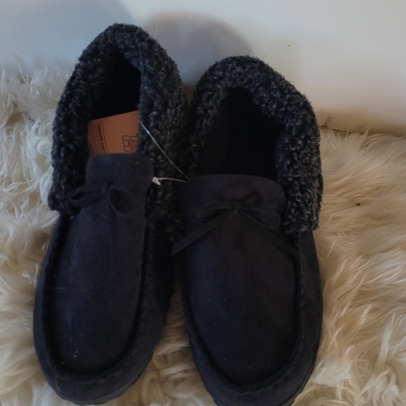 Slippers shoes black color with teddy inside - Picture 3 of 6